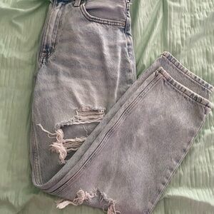 Aeropostale Light Wash Ankle Cropped Jeans with Distressed Look